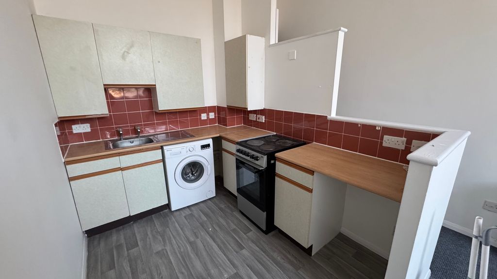 Property photo 2 of 6 Living Room