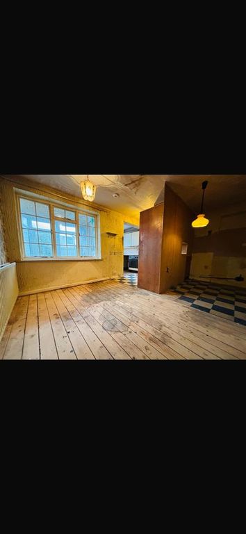 Property photo 2 of 13 Fitted Dining Kitchen: