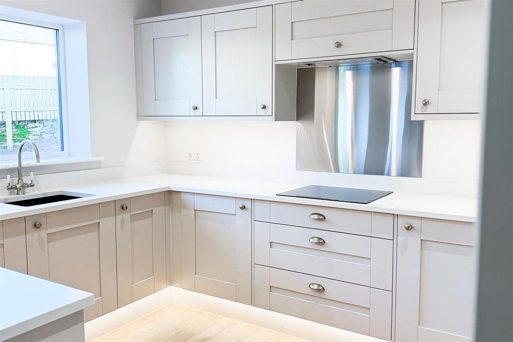 Property photo 2 of 7 Kitchen Example
