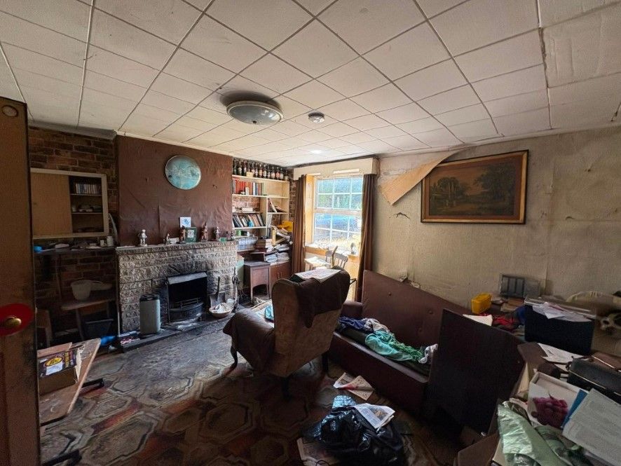 Property photo 3 of 5