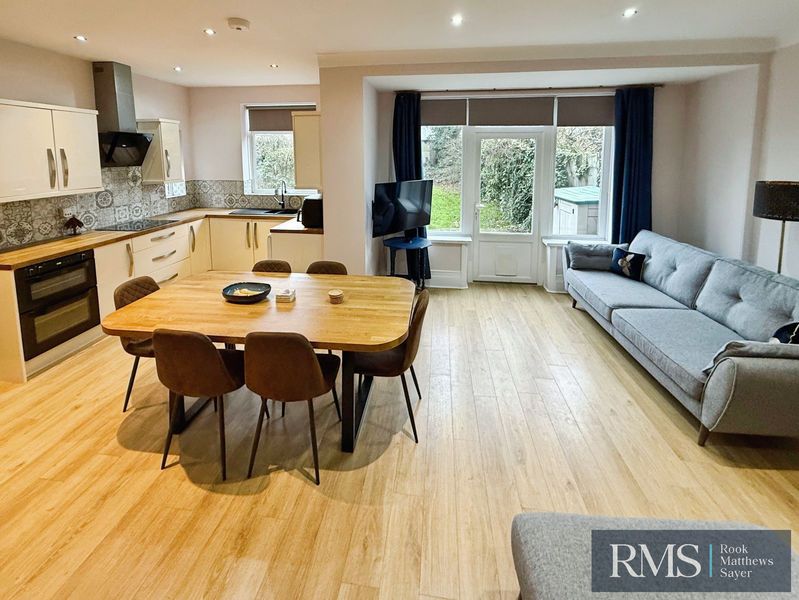 Property photo 2 of 14 Photo 10