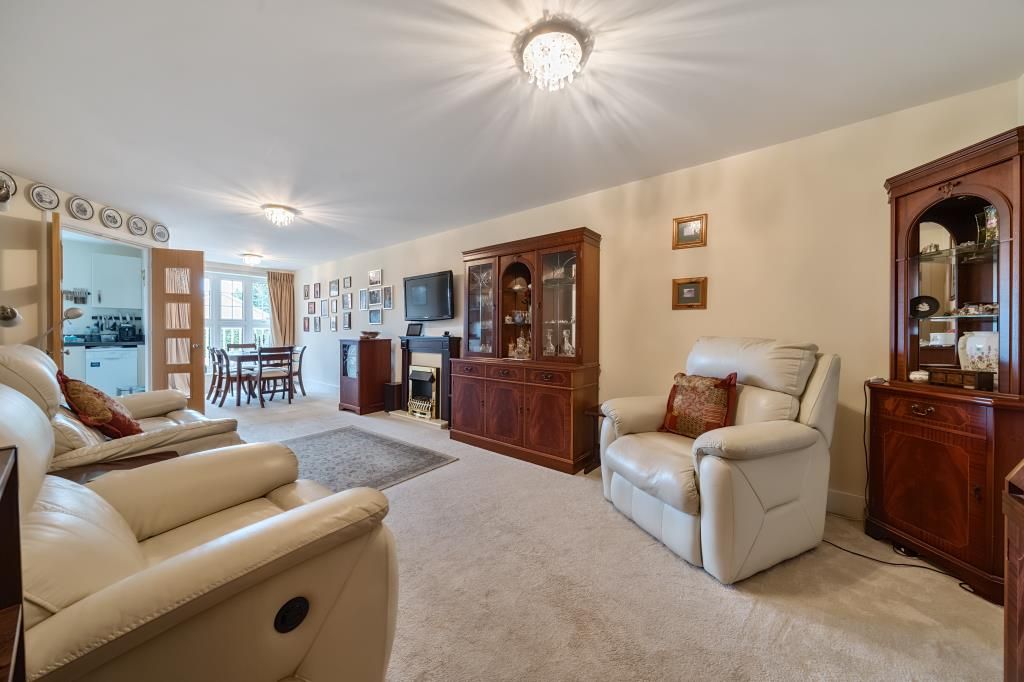 Property photo 3 of 16 Living Room