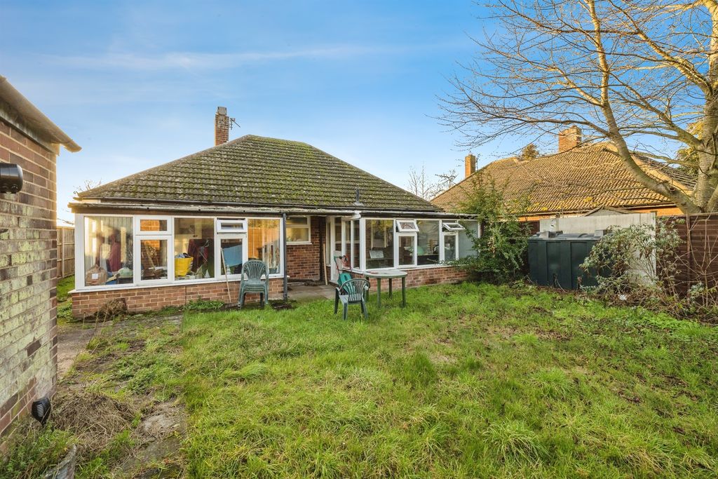 Property photo 2 of 8