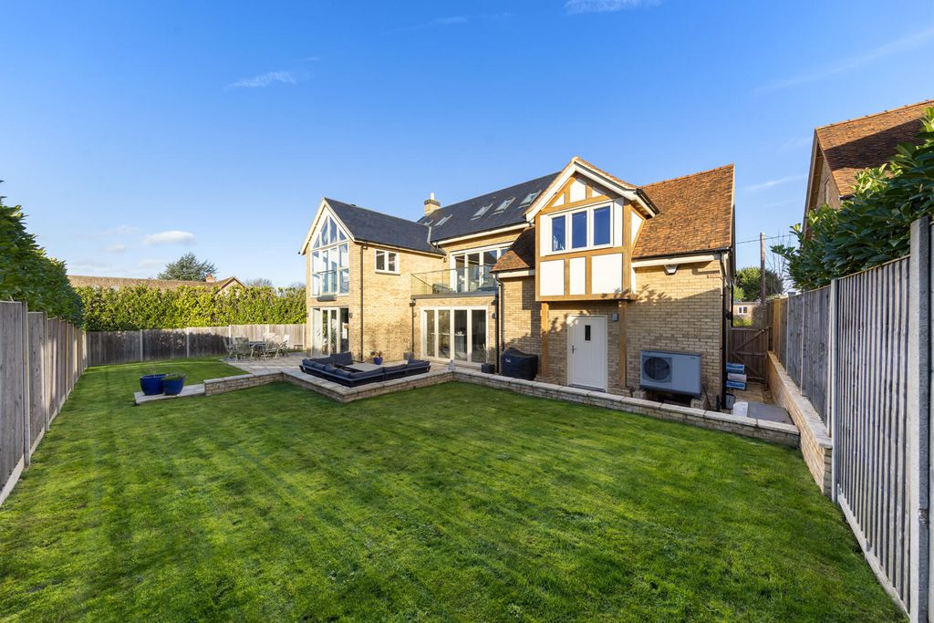 Property photo 2 of 22 Rear Garden