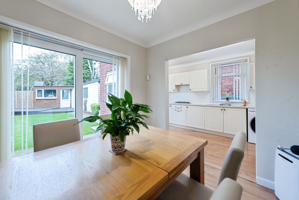 Property photo 2 of 16 Photo