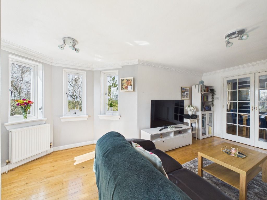 Property photo 2 of 24