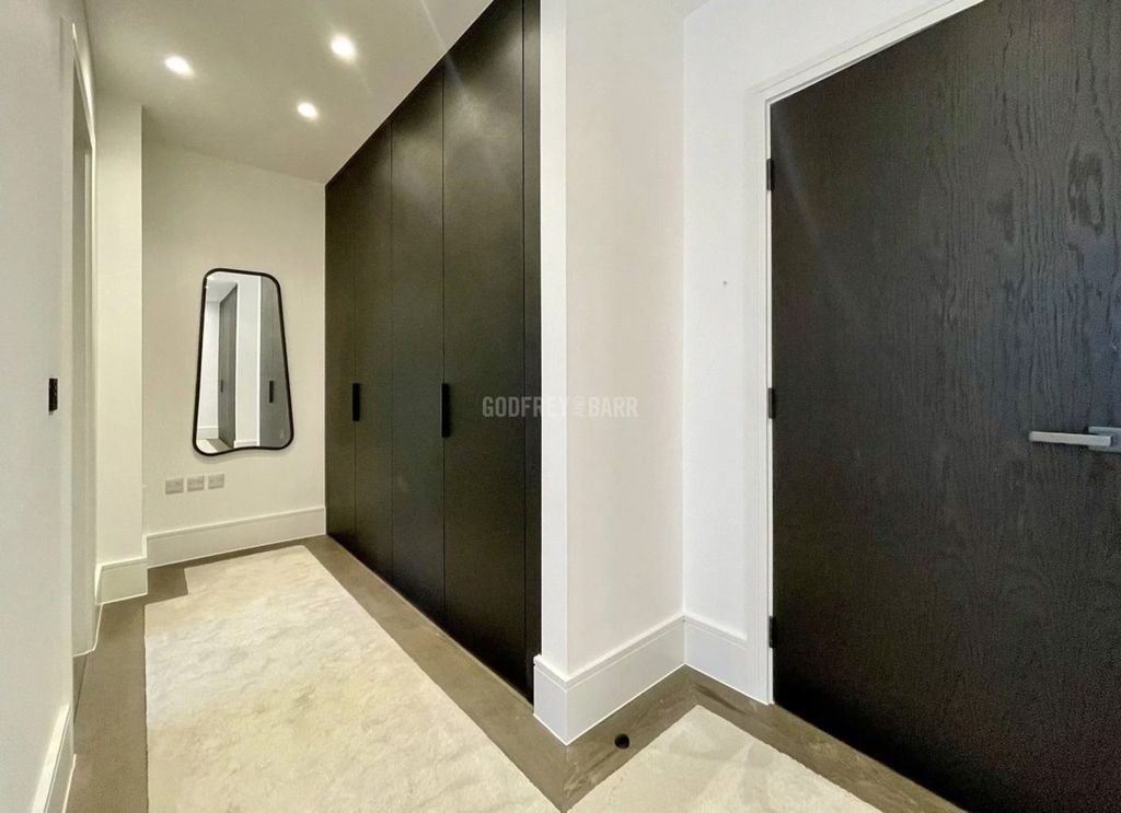 Additional image 13 of 2 bed flat to rentBeech Hill, Hadley Wood EN4