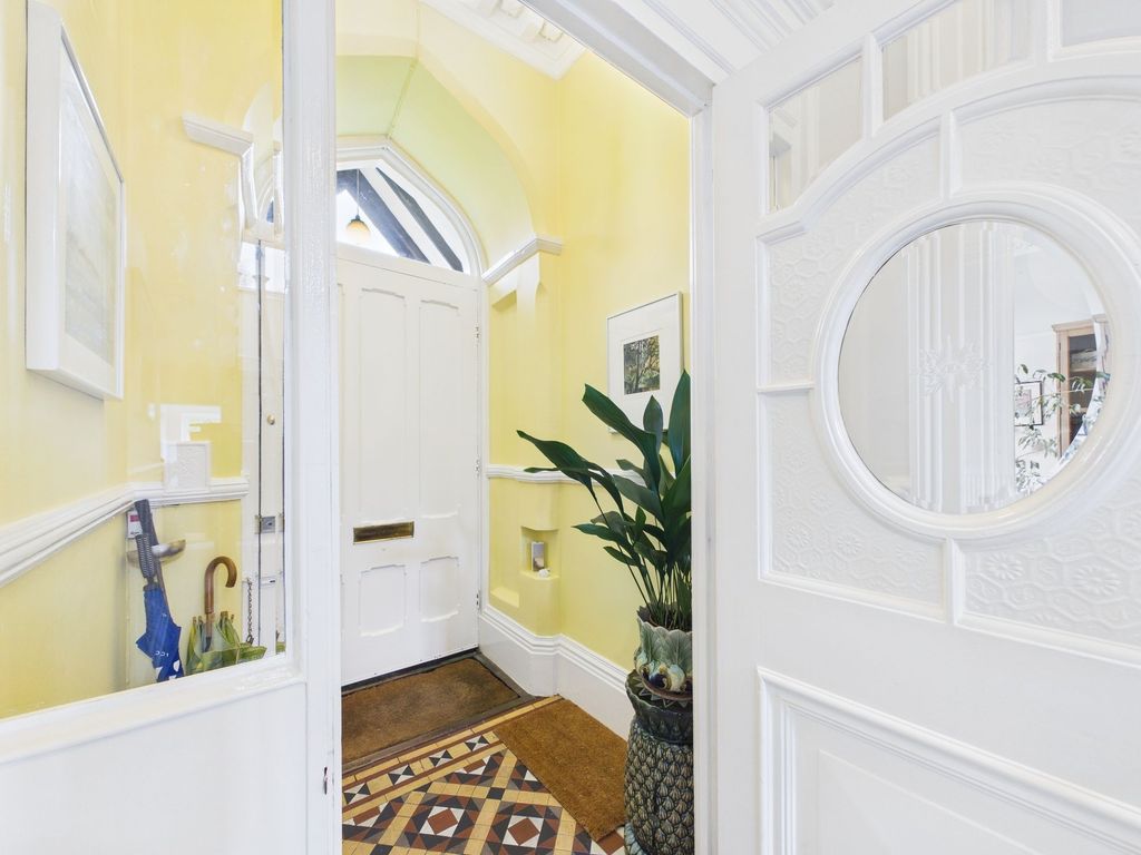 Property photo 2 of 56