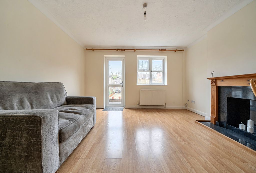 Property photo 3 of 21 1429230-13-69B2d2...