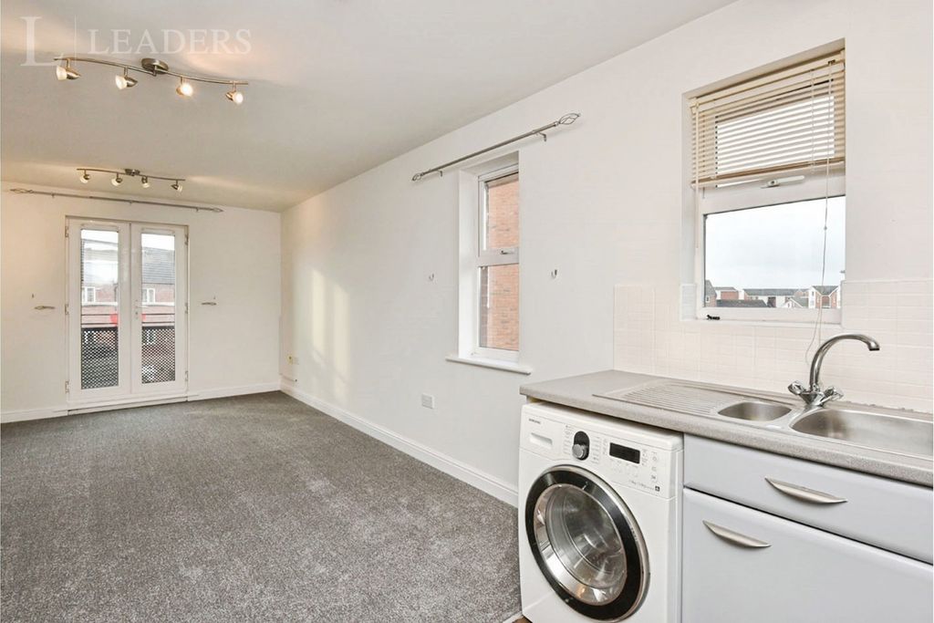 Property photo 3 of 9 Pbox-Img.Jpg