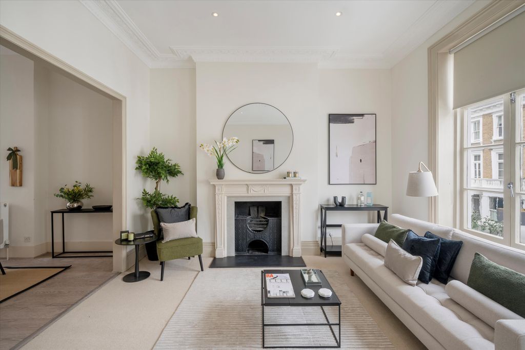 Property photo 3 of 21 Image