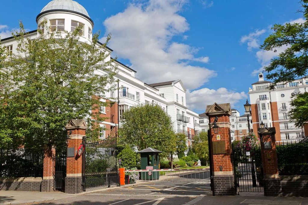 Property photo 2 of 4