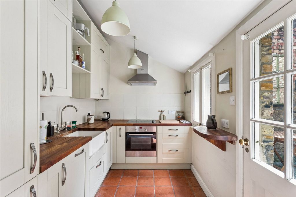 Property photo 3 of 12 Picture No. 06