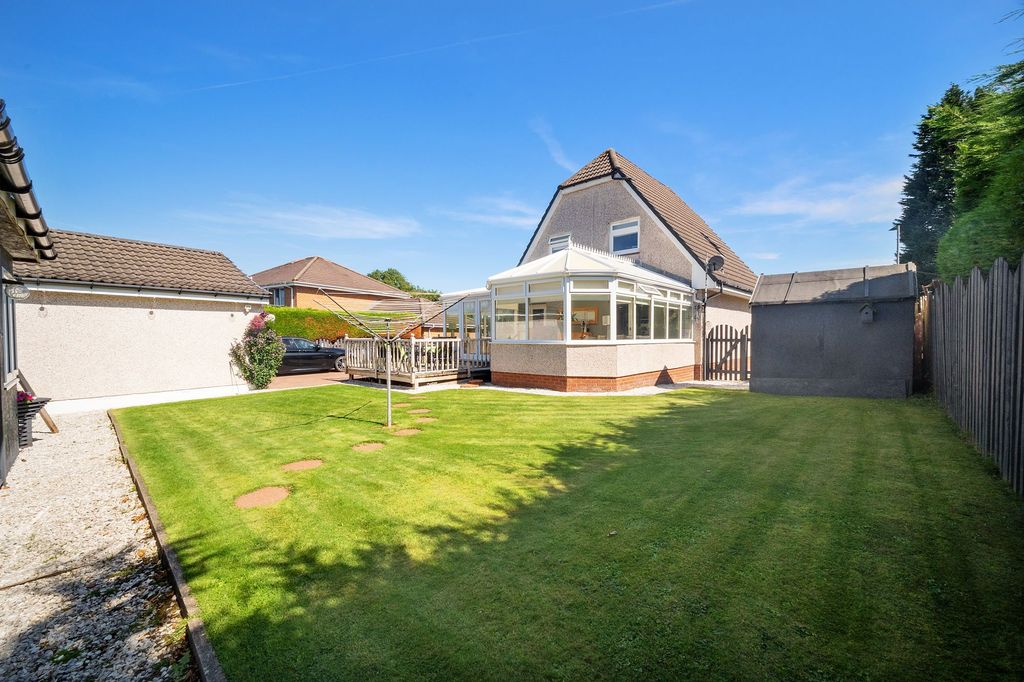 Property photo 3 of 34