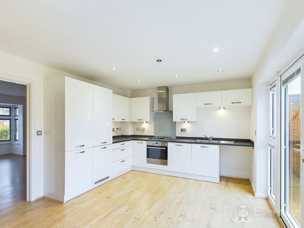 Property photo 2 of 12 Kitchen Diner