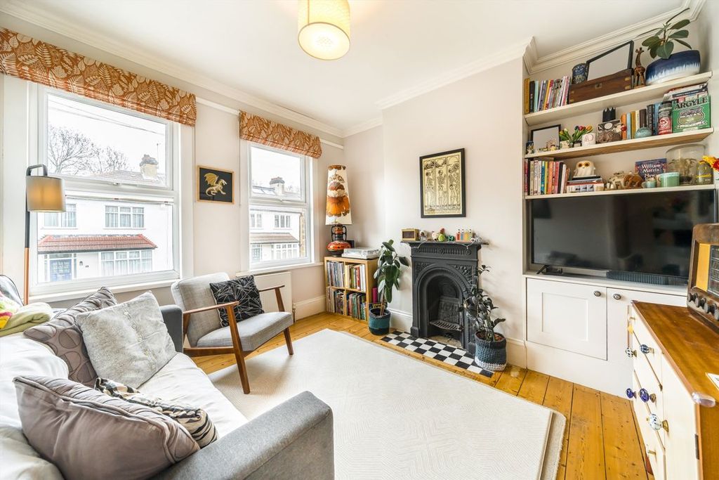 Property photo 3 of 10