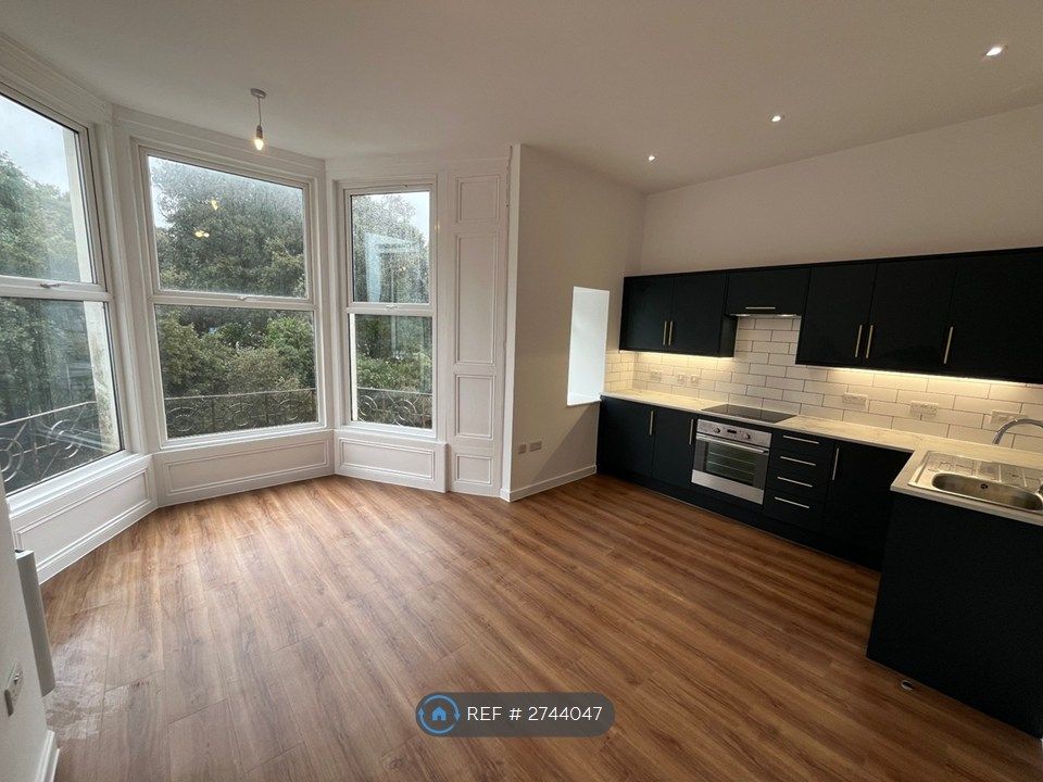 Property photo 2 of 6 Kitchen Diner