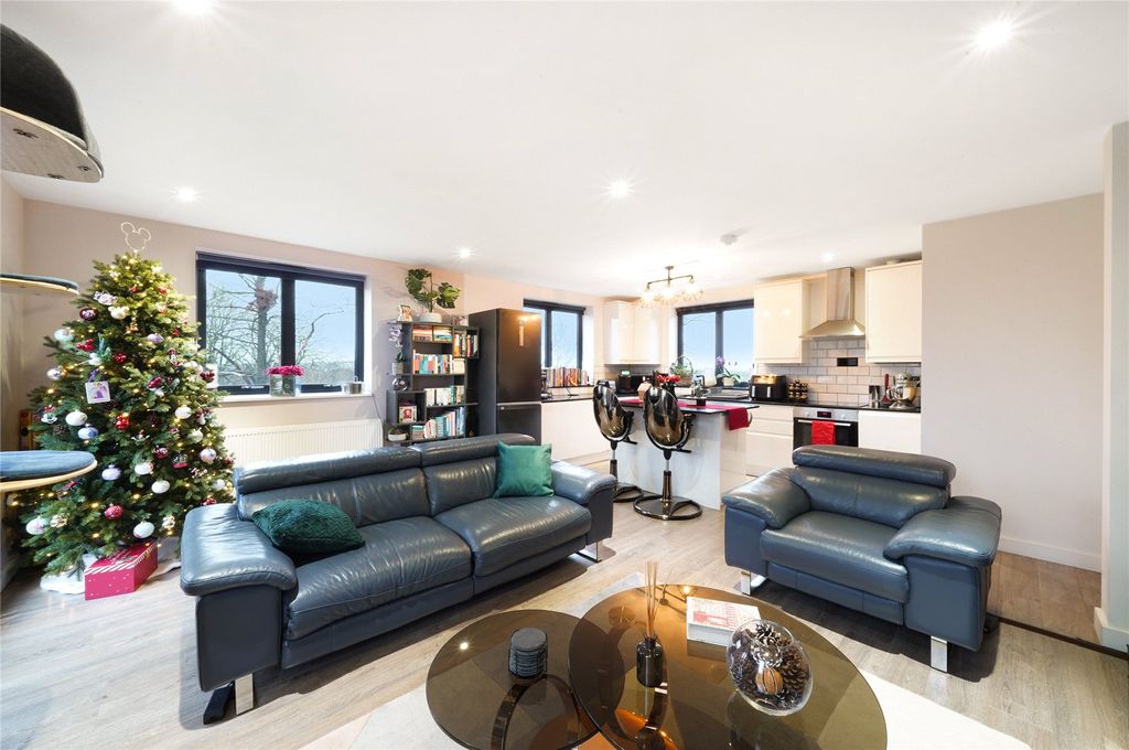 Property photo 1 of 23 Picture No. 19