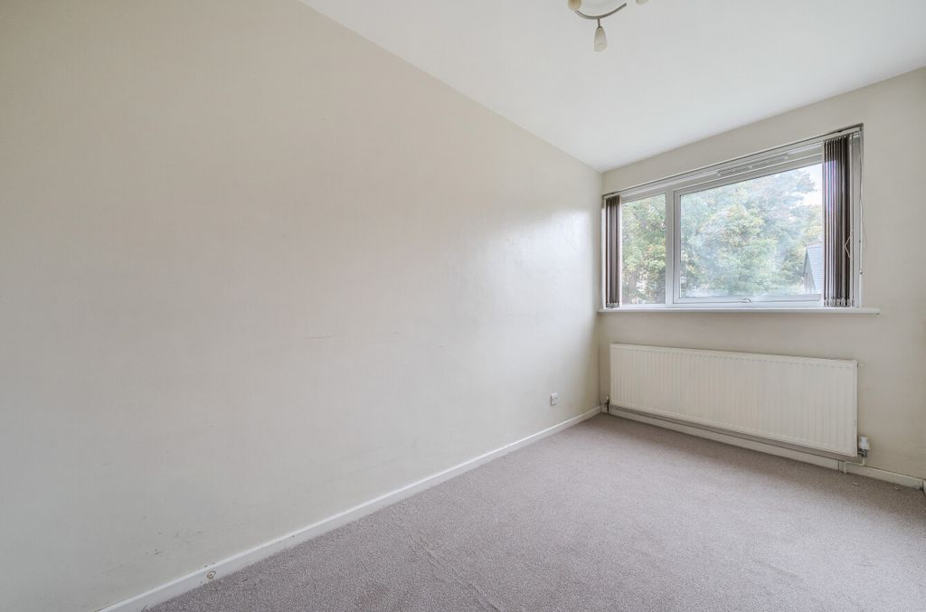 Property photo 3 of 16 1364420-1-68Ef5E5...