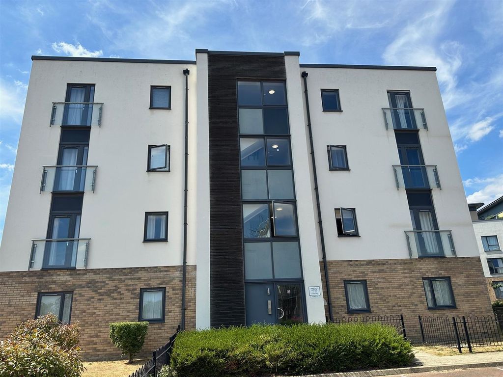 Property photo 1 of 17 Front