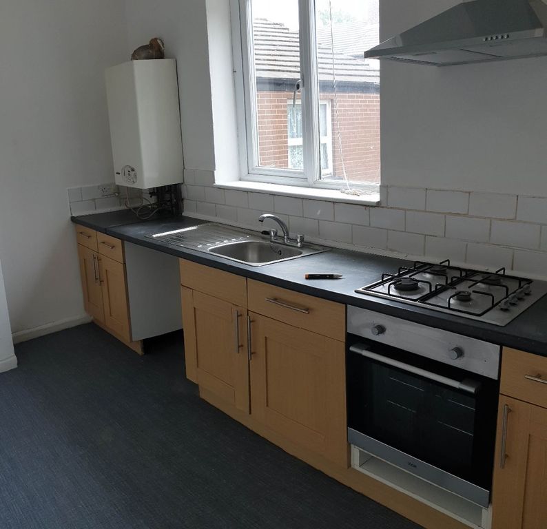 Property photo 3 of 22 Kitchen Flat 2