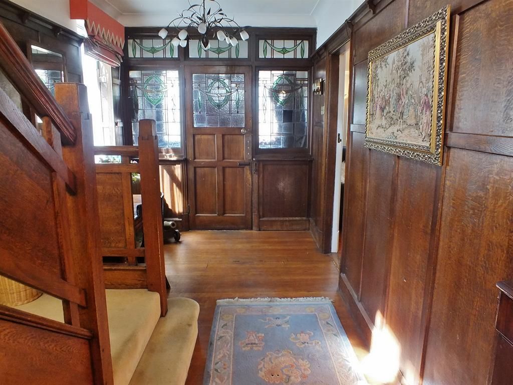 Property photo 2 of 24