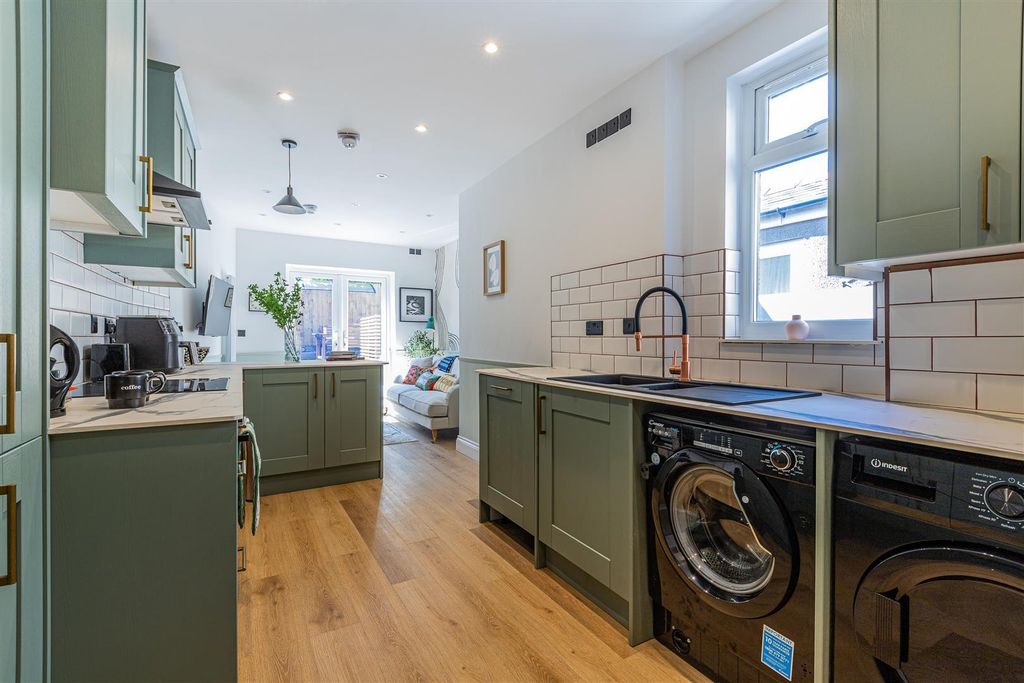 Property photo 3 of 12 Uqgp14Qkrk-Me_9Dhpwb6A.Jpg