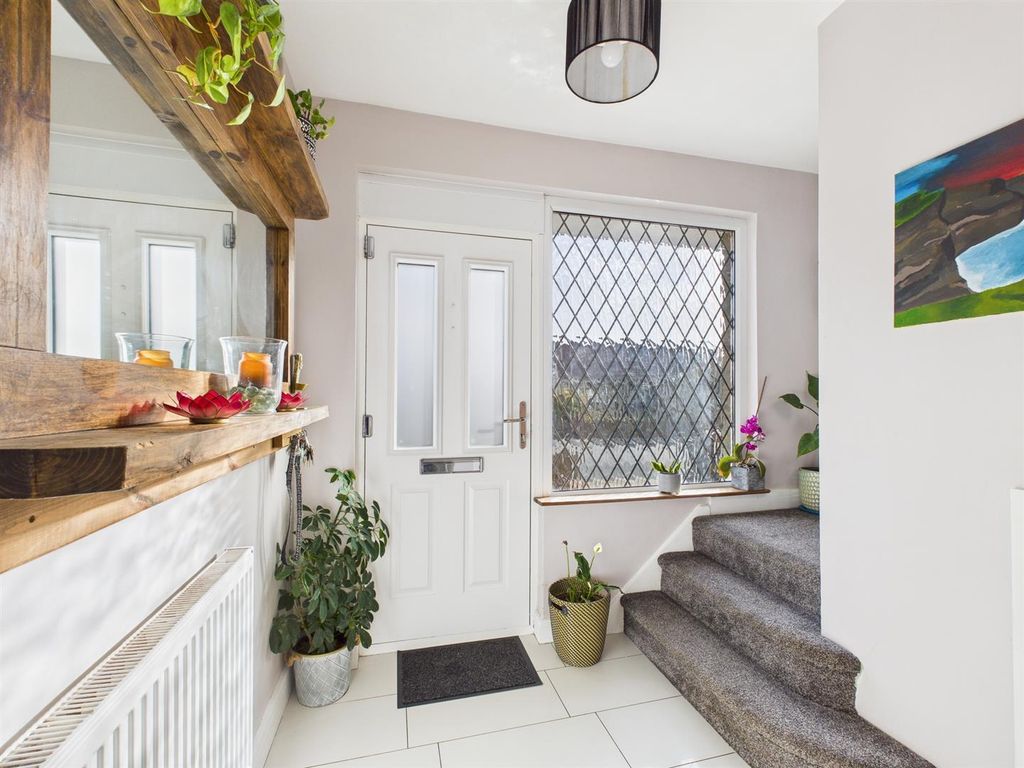 Property photo 3 of 22 Cam02295G0-Pr0332-Still001.Jpg