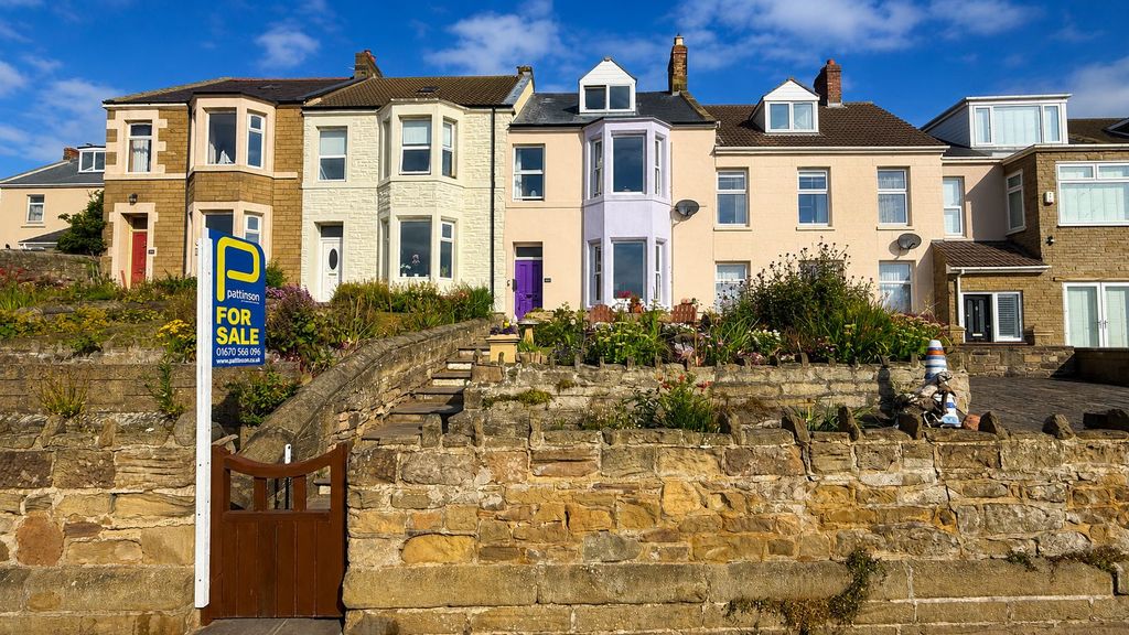 Property photo 1 of 58