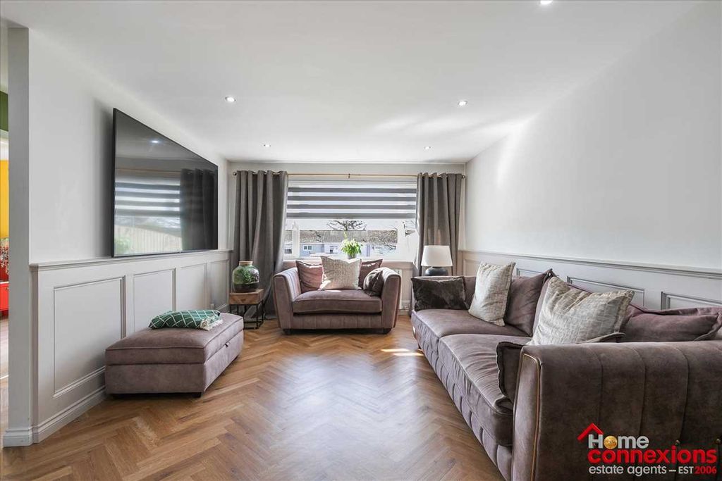 Property photo 2 of 29 Open Plan Lounge & Breakfasting Kitchen (1)