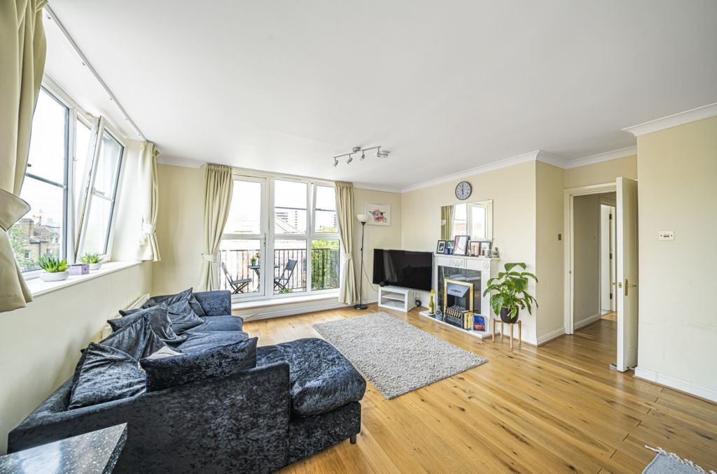 Property photo 1 of 7 977580 (3)