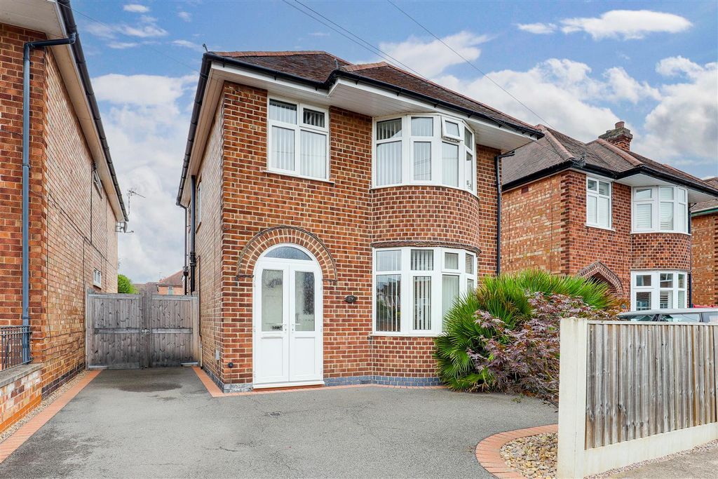 Property photo 1 of 19 3817.Jpg