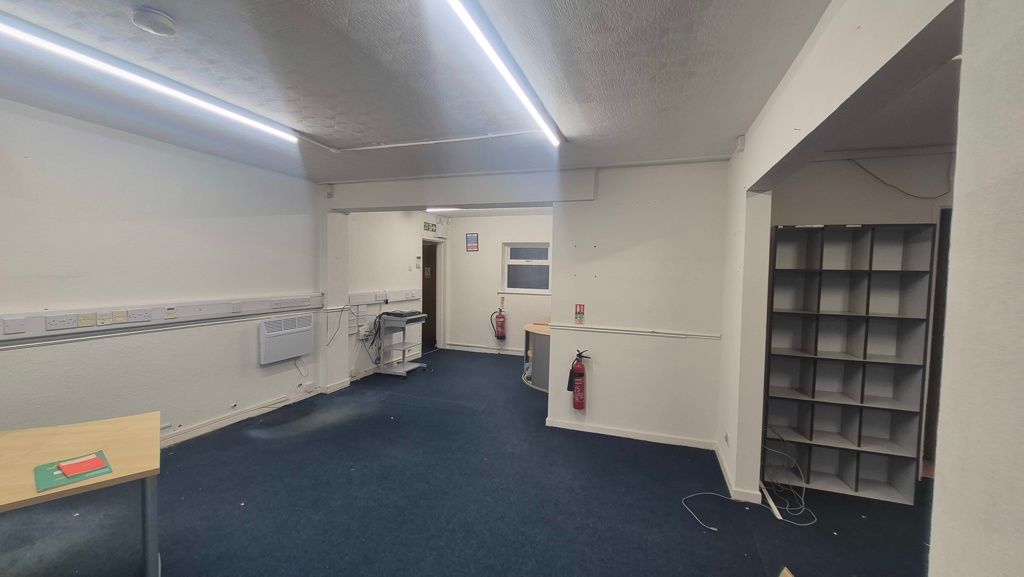 Property photo 3 of 9 Photo 18