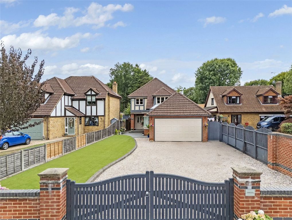 Property photo 2 of 27 Picture No. 35