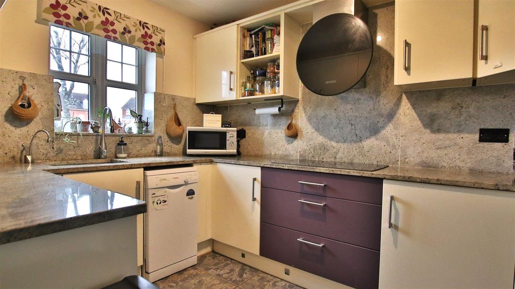 Property photo 2 of 15 Img_0937.Jpg