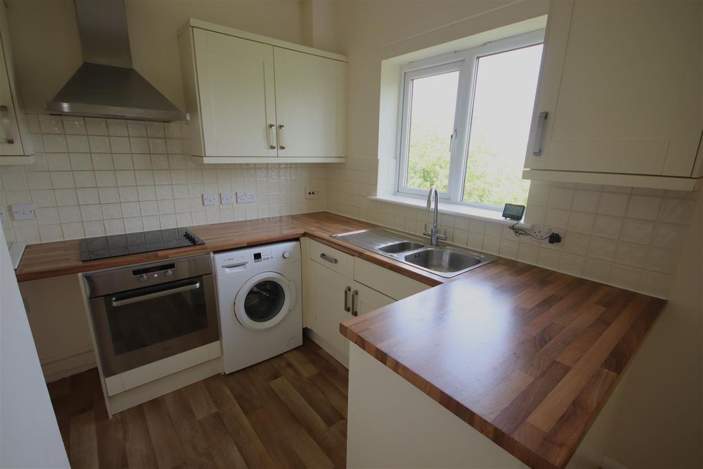 Property photo 3 of 6 Img_8762.Jpg