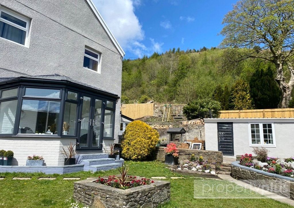 Property photo 3 of 31 Picture No. 09