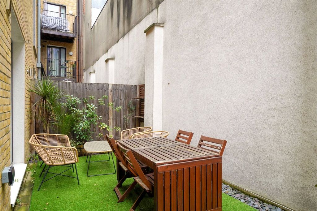 Property photo 3 of 14 Picture No. 05