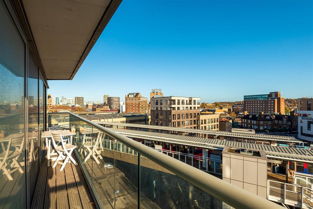 Property photo 2 of 13 924956 (18).Jpg