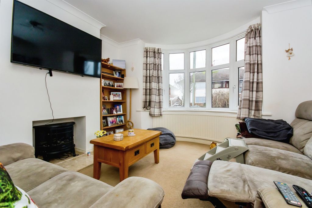 Property photo 2 of 17