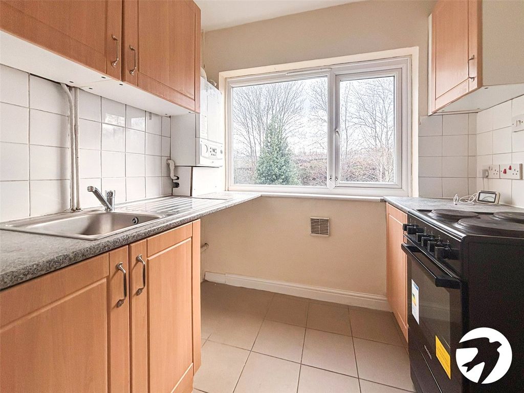 Property photo 3 of 6 Picture No. 04