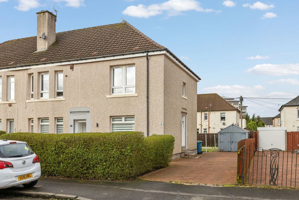 Property photo 2 of 21