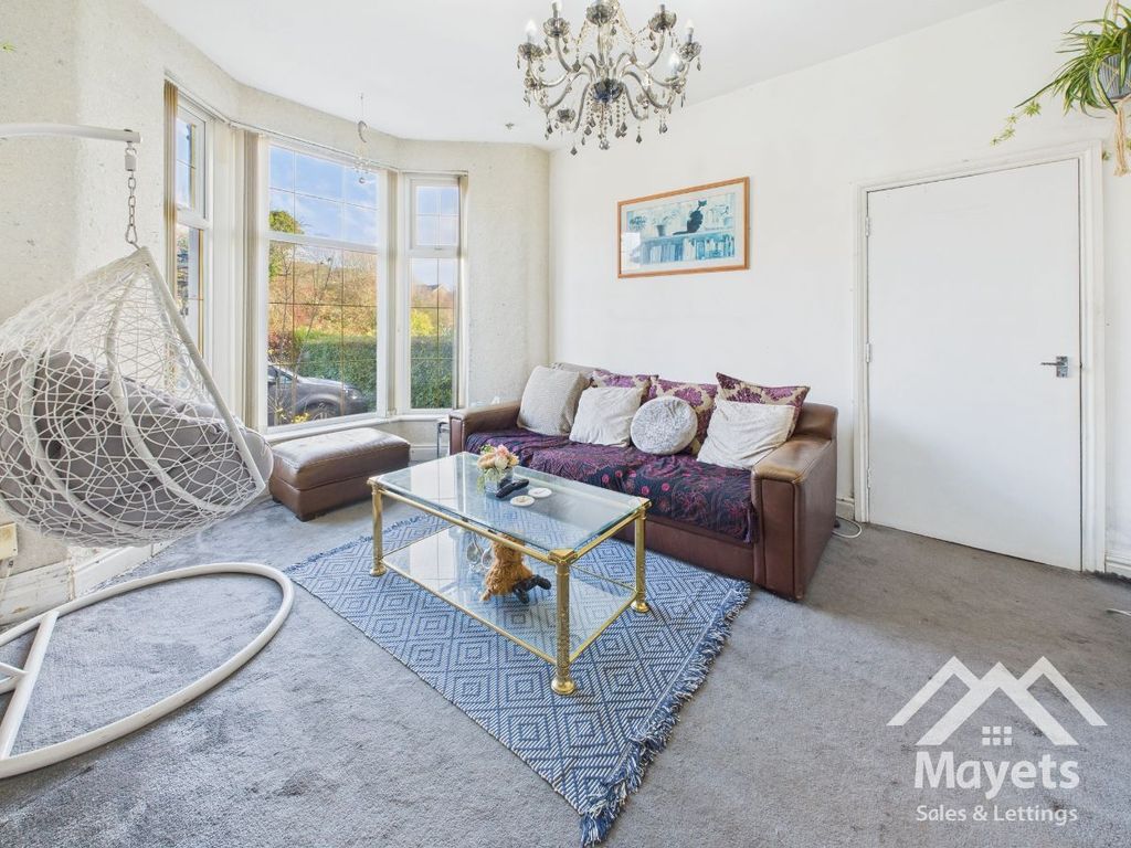 Property photo 3 of 22