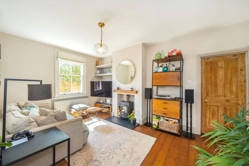Property photo 2 of 7