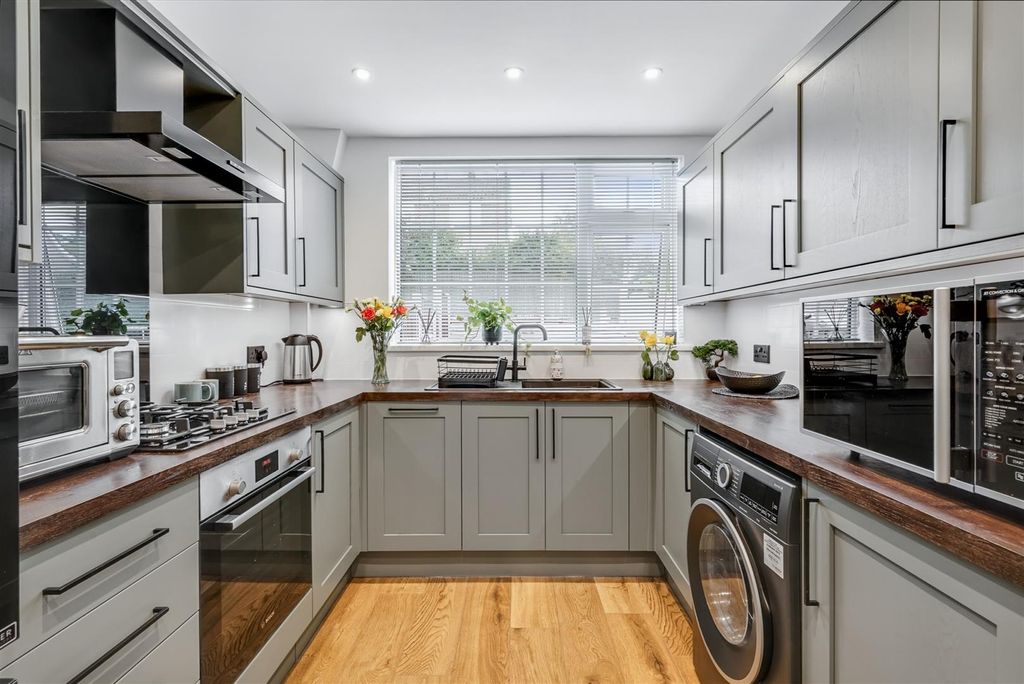 Property photo 2 of 22 Kitchen 1_1.Jpeg