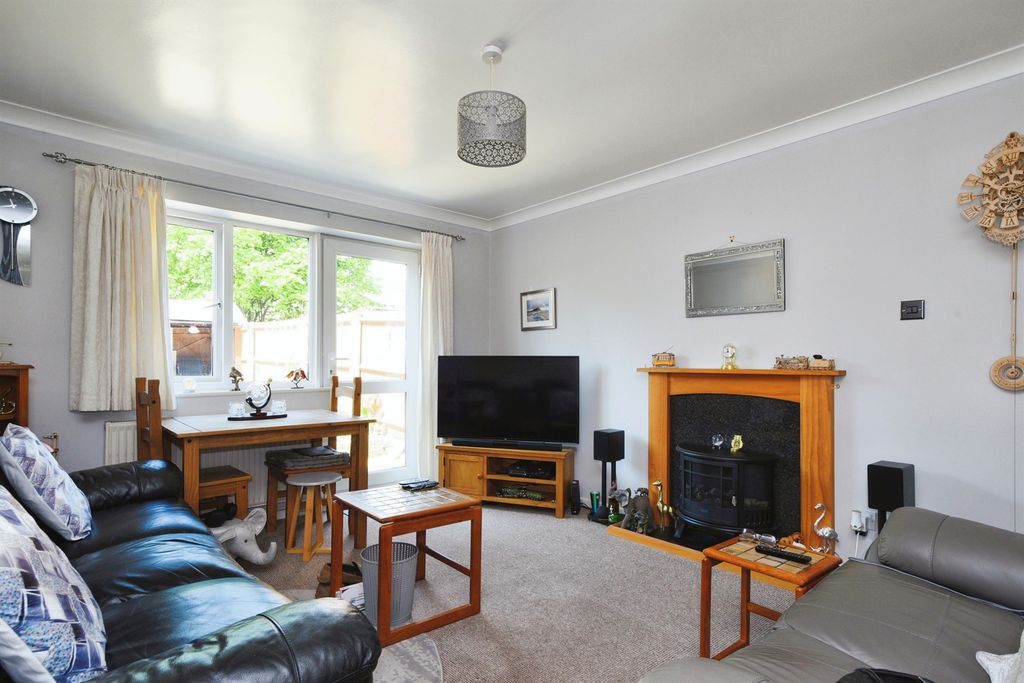 Property photo 2 of 15