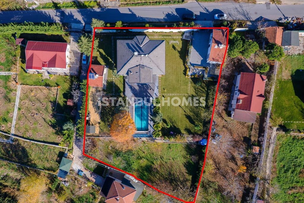 Property photo 1 of 48