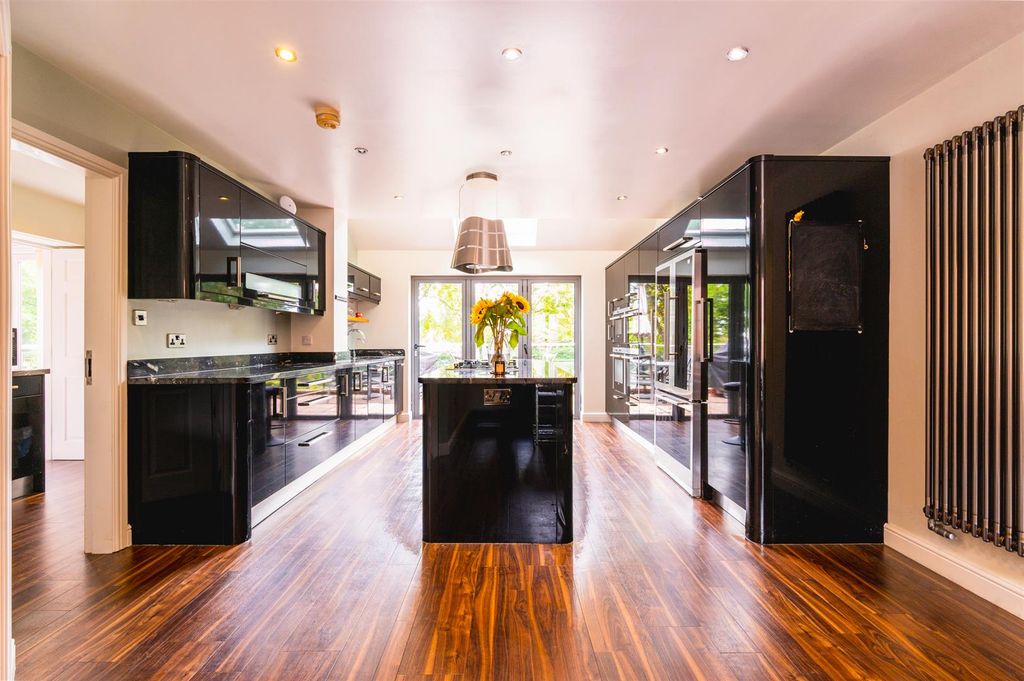 Property photo 2 of 55 Dining Kitchen