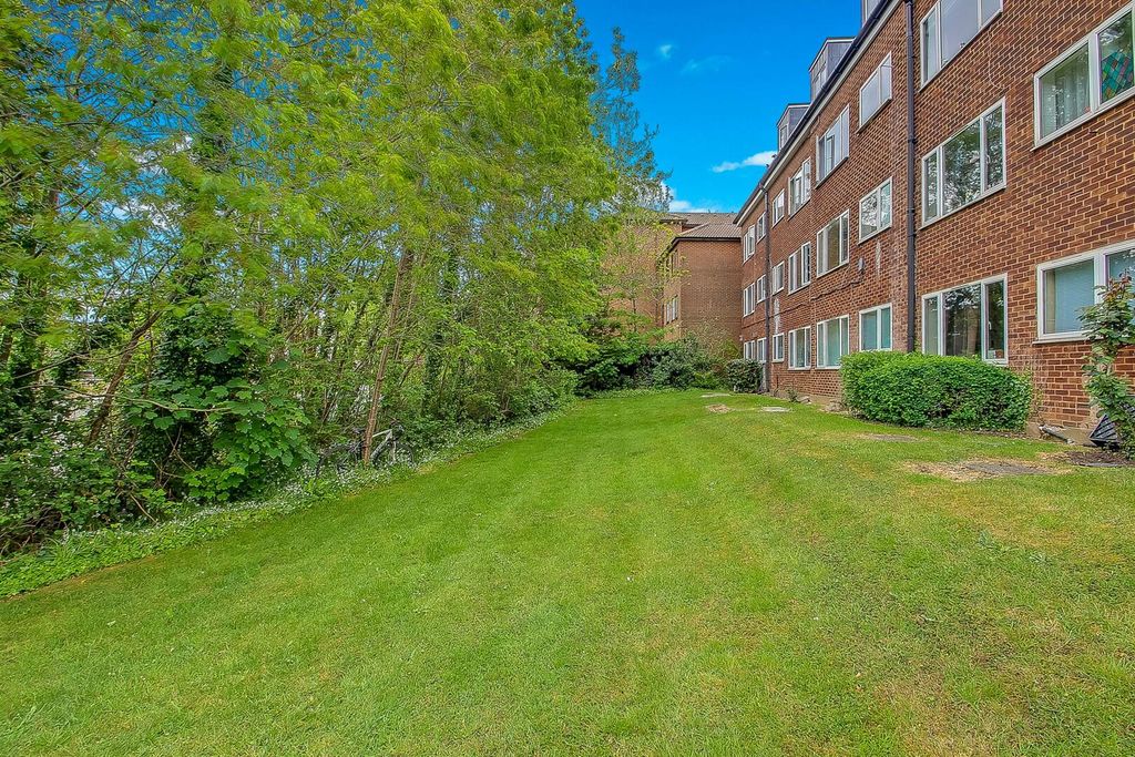 Property photo 1 of 10 Rear Garden
