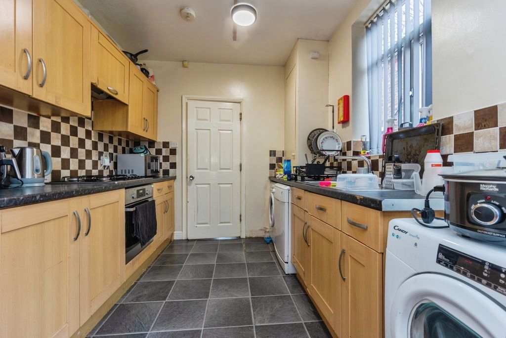 Property photo 2 of 18 Pbox-Img.Jpg